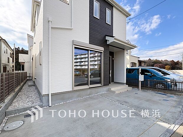 たっぷり降り注ぐ日差しの下バーベキューを楽しんだり、大切な家族やペットと楽しい休日を。