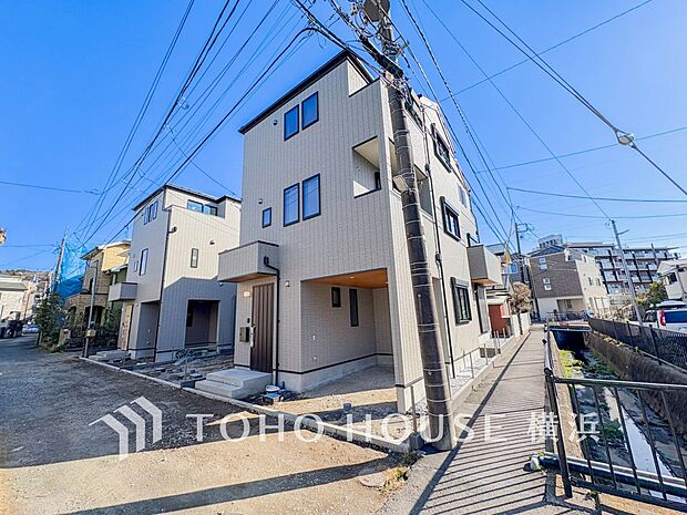 雨や紫外線から大切な愛車を守る、ビルトインガレージはセキュリティ面も安心です。