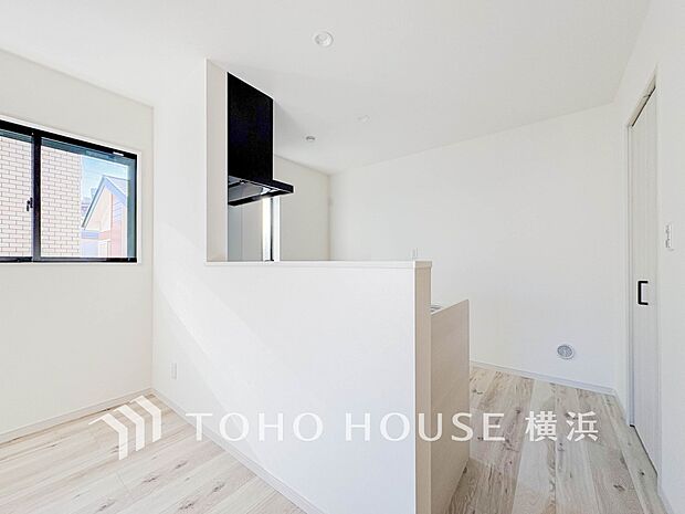 対面キッチンでリビングのご家族と会話を楽しみながらお料理できます。