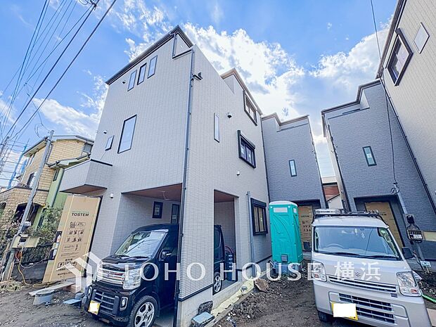 敷地内に駐車スペースがあると、日々の暮らしのをスムーズに運ぶ事が出来ます。(2026年2月撮影)