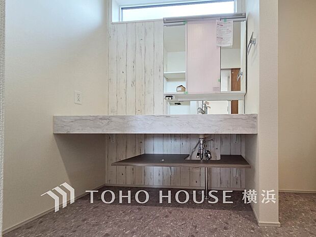 一日の始まりと終わりを心地よく演出してくれる、多彩な機能が備えられたパウダールーム。