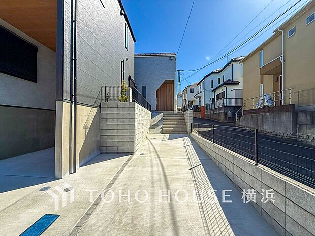 敷地内に駐車スペースがあると、日々の暮らしのをスムーズに運ぶ事が出来ます。