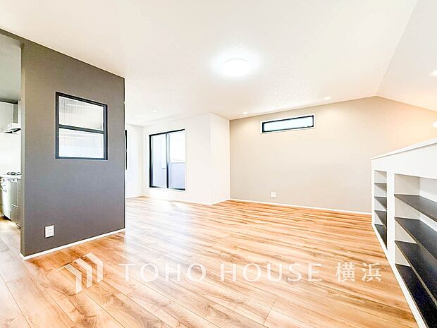 開放感あるリビングダイニング。ご家族とのんびりしたひと時を過ごせますね。