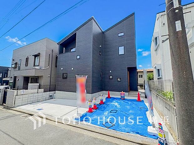 時間のゆとりと空間、爽やかな陽光がもたらす光と風を贅沢なまでに感じる暮らしが始まります。