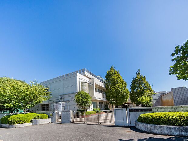 横浜市立釜利谷中学校 1200m