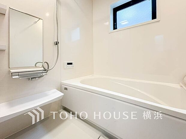 一日の疲れが癒される優雅な時間を堪能できるゆとりあるバスルームです。