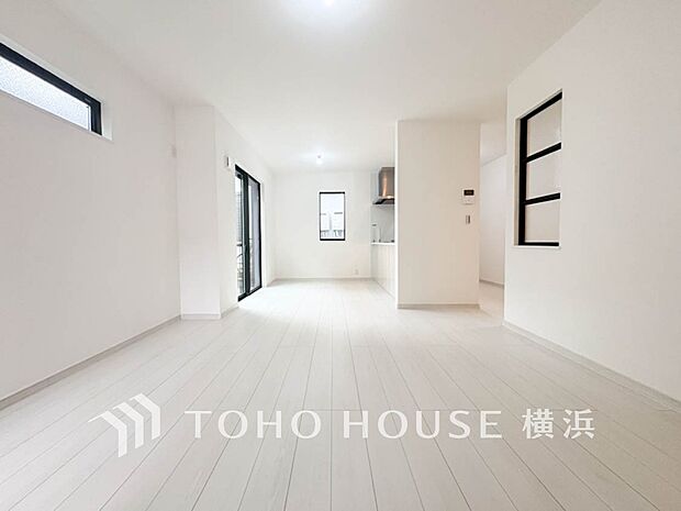 集いの場、憩いの場としての快適性を求めたやすらぎの空間です。