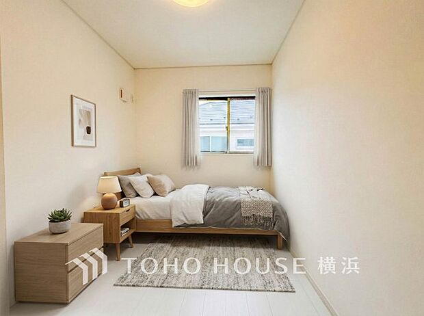 プライベートな自分時間を快適に過ごせるお部屋。(家具・装飾品等はAI加工です)