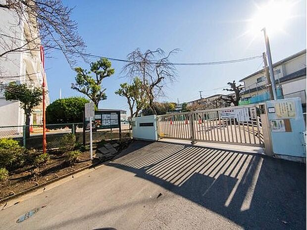 横浜市立笹野台小学校 400m