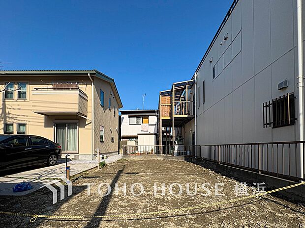 良質な環境に暮らす永住の邸がここに誕生します。（2026年3月撮影）