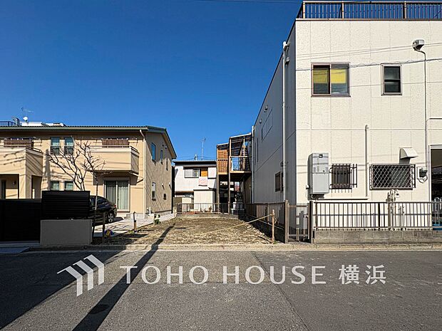 美しい街並みと穏やかな住環境でやすらぎの暮らしを叶えます。(2026年3月撮影)