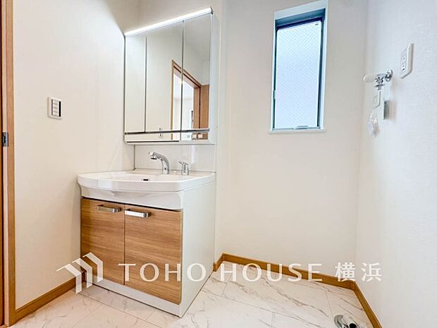 ご家族の1日が始まり、1日の終わりを締めくくる洗面空間。