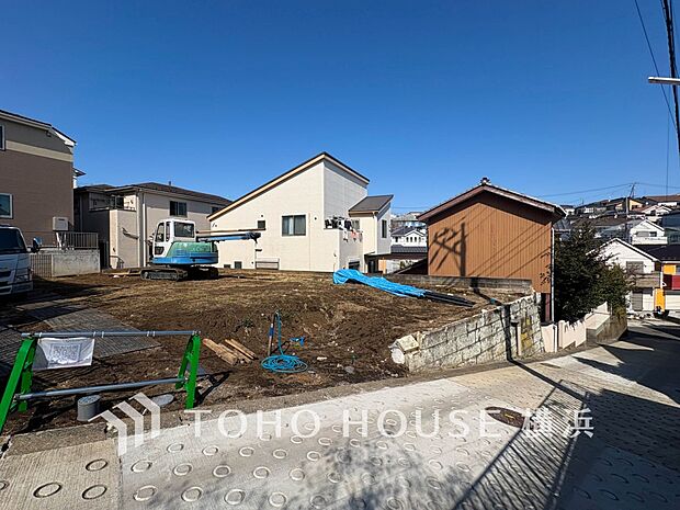 生活利便に優れた住環境に立地し、ゆとりある生活が送れます。(2026年3月撮影)