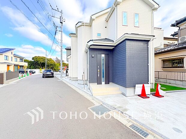 お住まいの顔となる玄関。住まう方のプライドを満たすクオリティを備えています。