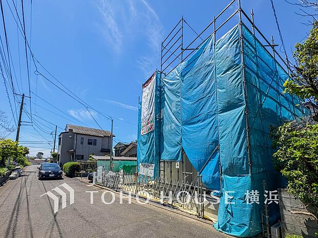 生活利便に優れた住環境に立地し、ゆとりある生活が送れます。(2026年5月撮影)