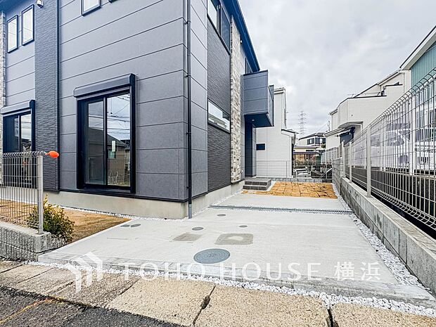 敷地内に駐車スペースがあると、日々の暮らしのをスムーズに運ぶ事が出来ます。