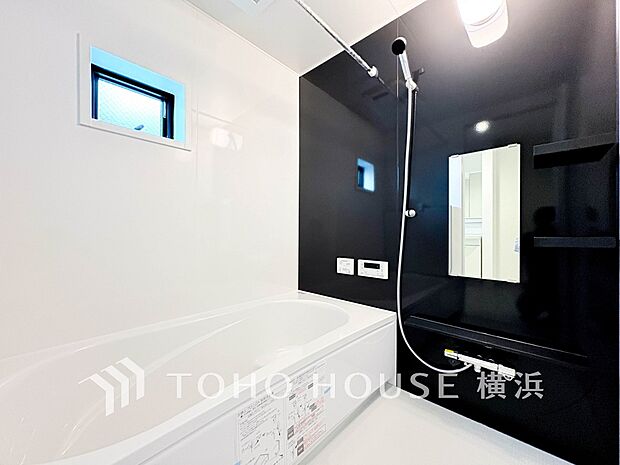 すっきりとした清潔感が感じられ、心身をリフレッシュできる寛ぎを深めてくれるスペースです。