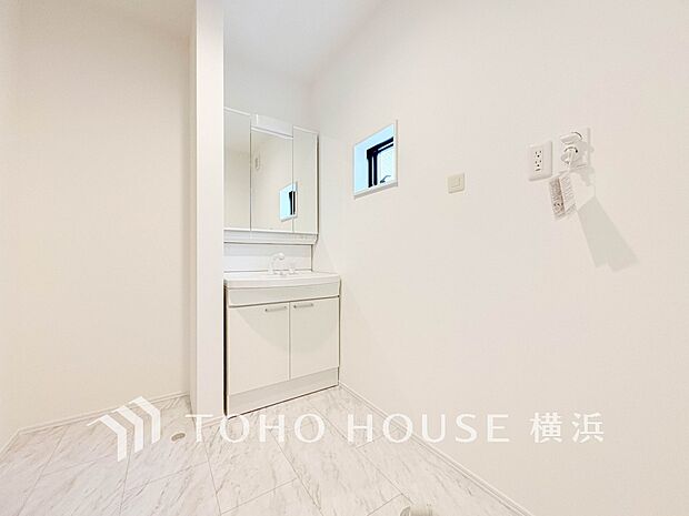 ご家族の1日が始まり、1日の終わりを締めくくる洗面空間。