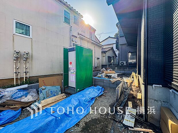 毎日の暮らしの中に癒しを与えてくれるお庭スペース。(2026年3月撮影)