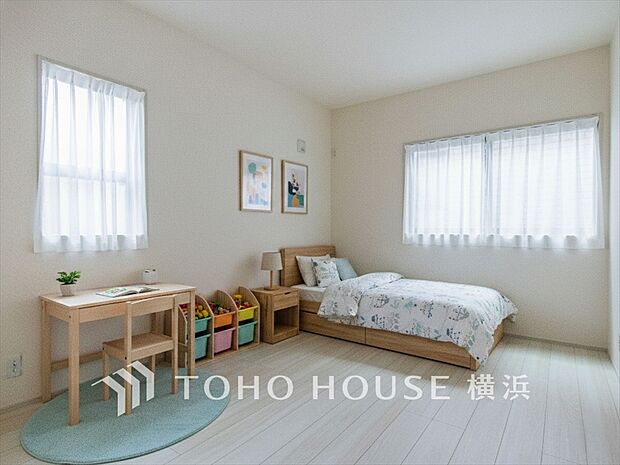 穏やかな寛ぎを届ける上質仕様のお部屋。（家具・装飾品はＡＩ加工です）