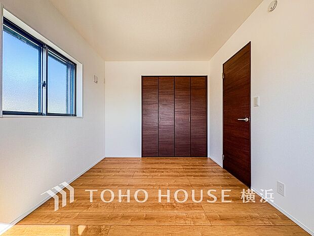 収納スペースもあり、生活しやすい居住スペースです。