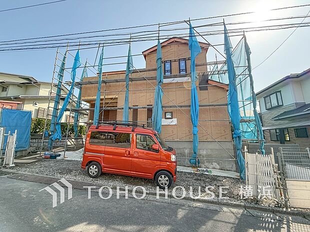 十分な広さのカースペースは、お車3台分の広さがあります。（2026年3月撮影）