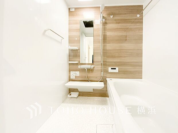 一日の疲れが癒される優雅な時間を堪能できるゆとりあるバスルームです。