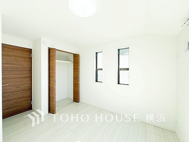 収納スペースもあり、生活しやすい居住スペースです。