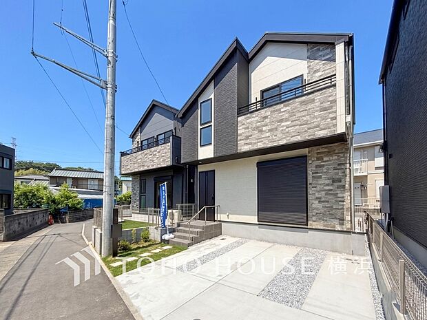 お住まいの顔となる玄関。住まう方のプライドを満たすクオリティを備えています。