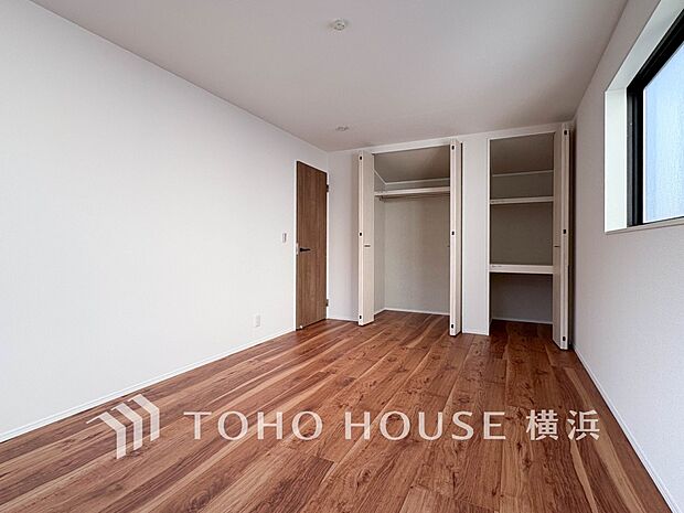 収納スペースもあり、生活しやすい居住スペースです。