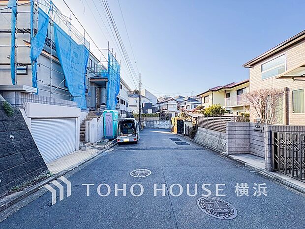 生活利便に優れた住環境に立地し、ゆとりある生活が送れます。(2026年3月撮影)