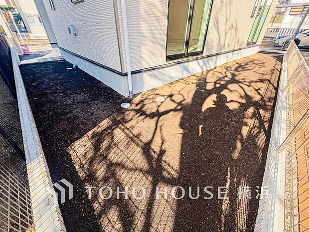 毎日の暮らしの中に癒しを与えてくれるお庭スペース。