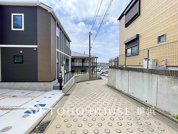 時間のゆとりと空間、爽やかな陽光がもたらす光と風を贅沢なまでに感じる暮らしが始まります。