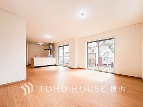 話に夢中になりすぎて、ついつい時を忘れてしまう。そんな束の間の幸せを感じさせてくれる場所。