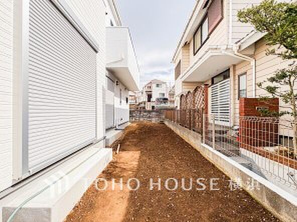 ガーデニングで色とりどりの草花を綺麗に飾ればより一層華やかな空間になります。