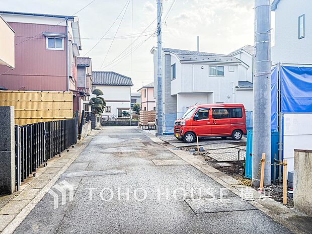 生活利便に優れた住環境に立地し、ゆとりある生活が送れます。(2026年3月撮影)