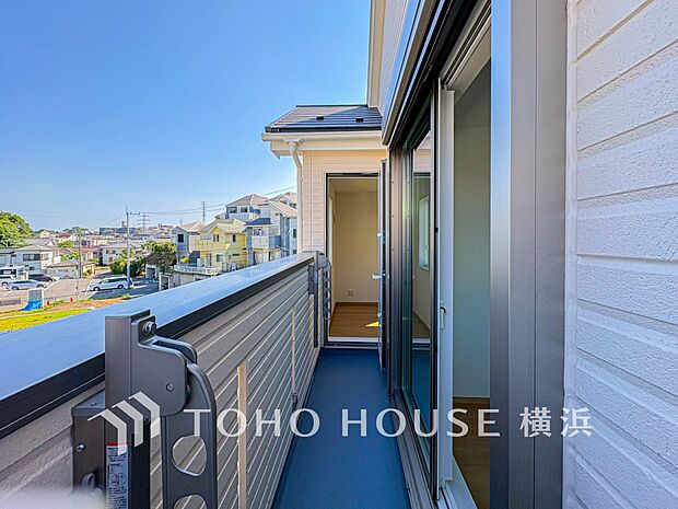 お部屋にも爽やかな風と暖かく柔らかな日差しが差し込み、毎日の暮らしを豊かに彩ります。
