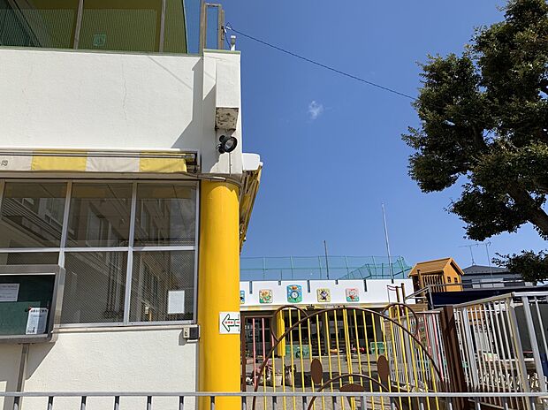 京浜横浜幼稚園 550m たくさんの遊びから考える力、集中力を引き出し、自ら発見や感動する保育を目指しています。