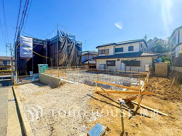 美しい街並みと穏やかな住環境でやすらぎの暮らしを叶えます。(2026年3月撮影)