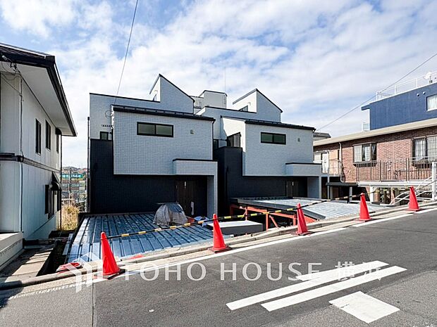 お住まいの顔となる玄関。住まう方のプライドを満たすクオリティを備えています。