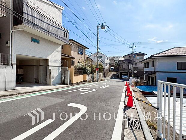 生活利便に優れた住環境に立地し、ゆとりある生活が送れます。