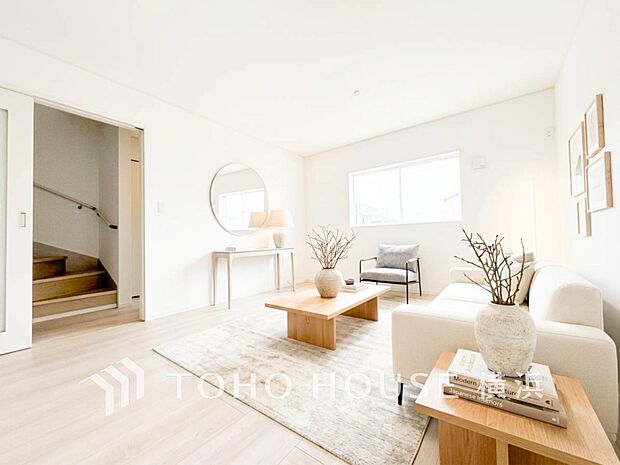 寛ぎとコミュニケーションを育む居心地のよい場所。(家具・装飾品はAI加工です)