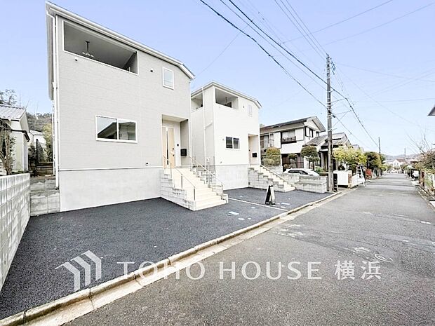 十分な広さのカースペースは、お車2台分の広さがあります。