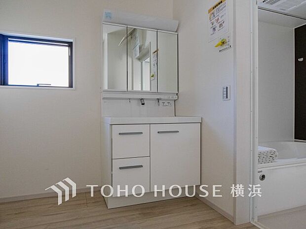 ご家族の1日が始まり、1日の終わりを締めくくる洗面空間。