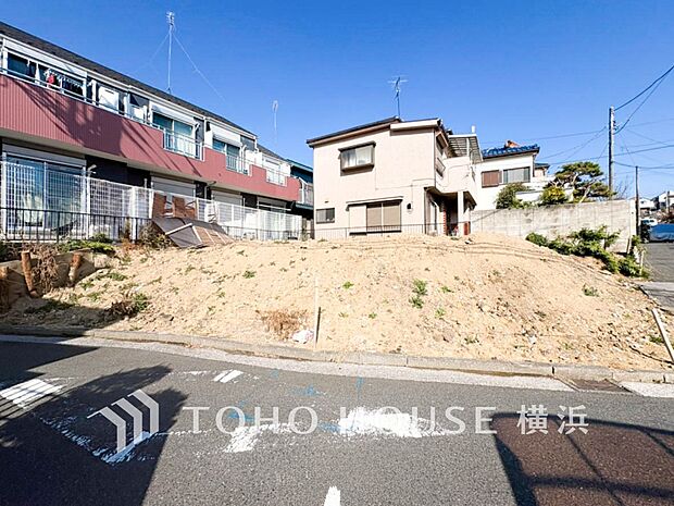 四季折々の変化を楽しめる心地よい場所となりそうなロケーションです。(2026年3月撮影)