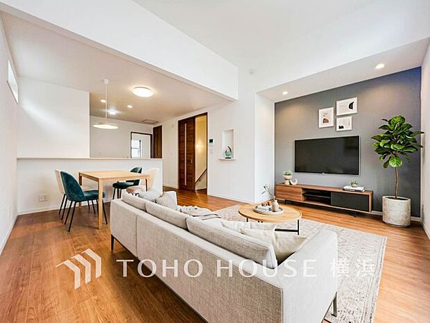 寛ぎとコミュニケーションを育む居心地のよい場所。(家具・装飾品はAI加工です)