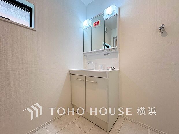 ご家族の1日が始まり、1日の終わりを締めくくる洗面空間。