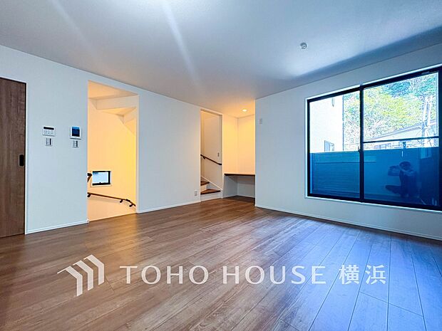 食事と楽しい会話が始まるスペース。