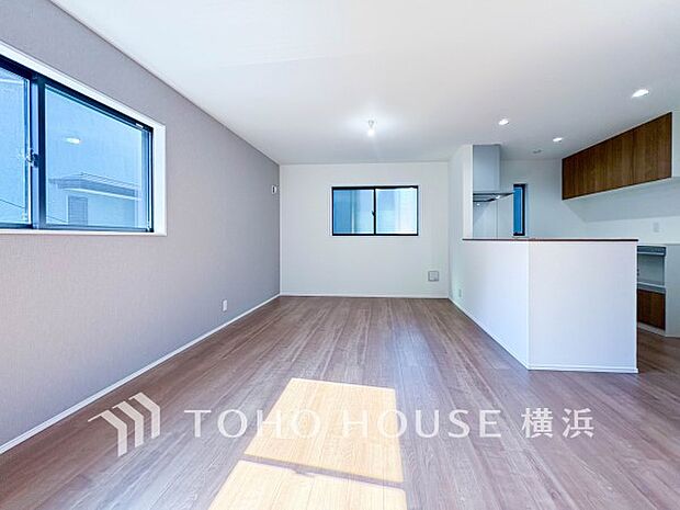 食事と楽しい会話が始まるスペース。