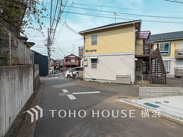 生活利便に優れた住環境に立地し、ゆとりある生活が送れます。